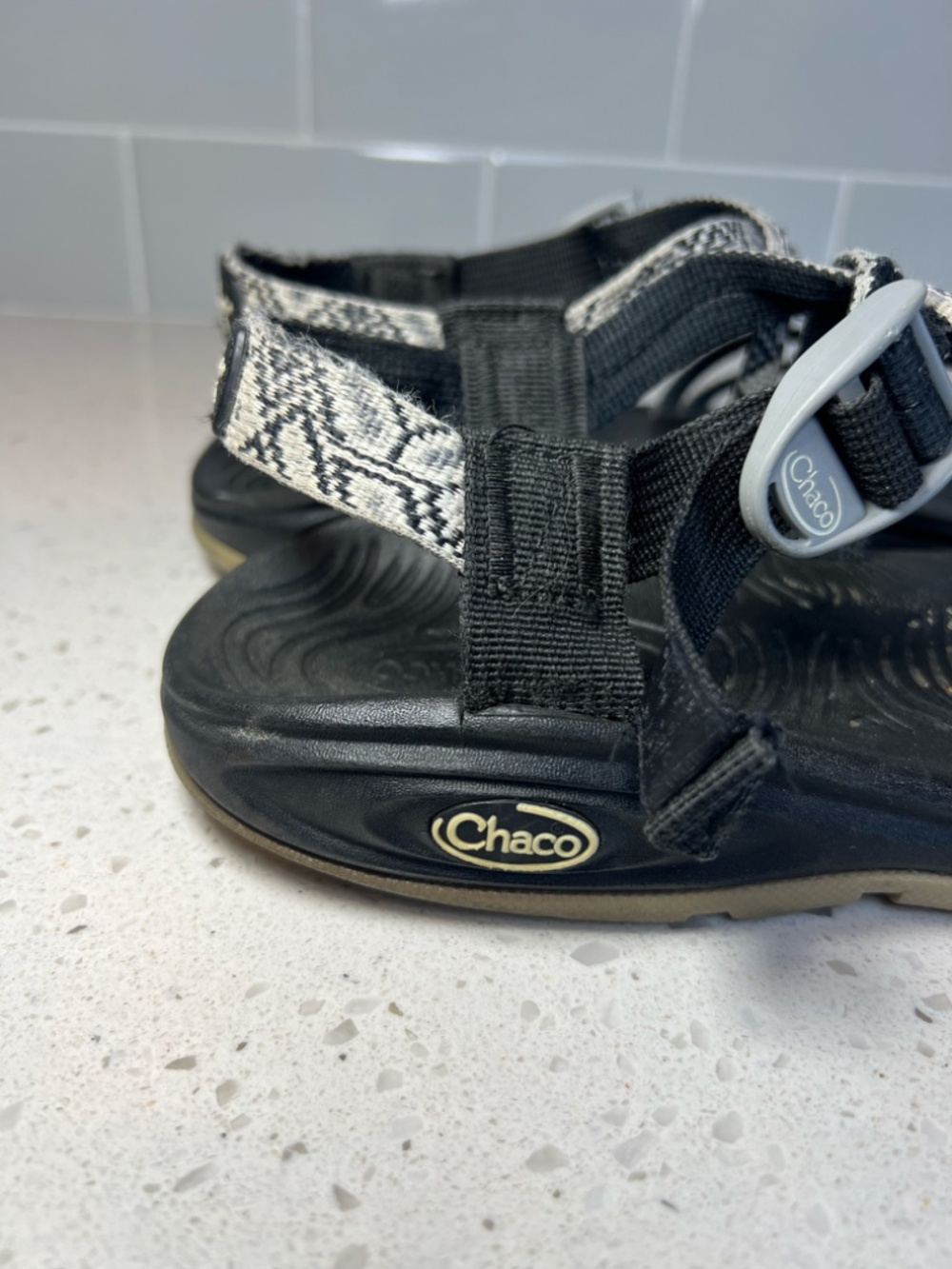 Chaco ZX/2 Cloud Dual Strap Comfort Sandals Gray Black Hiking  WORN Women's Sz 9 - Picture 8 of 16